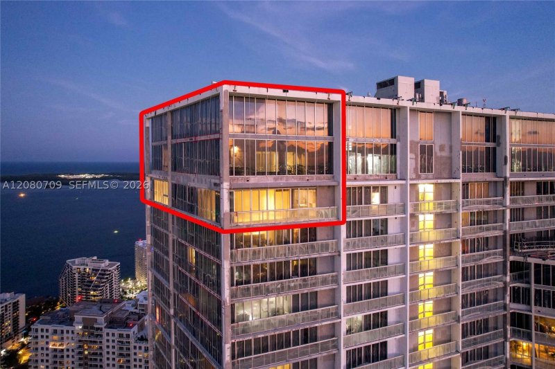 Aluguel de apartamento no Icon Brickell Tower I PH5701
