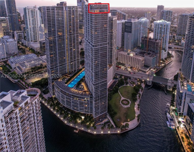 Aluguel de apartamento no Icon Brickell Tower I PH5701