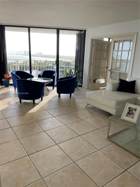Condo for sale at Towers of Quayside 4 1104