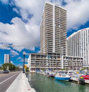 Comprar apartamento en The Venetia 11J