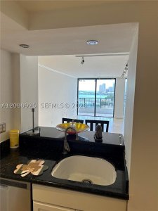 Comprar apartamento en The Venetia 11J