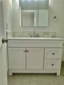 Aluguel de apartamento no 200 Leslie 1023