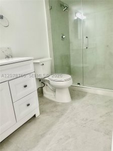 Aluguel de apartamento no 200 Leslie 1023