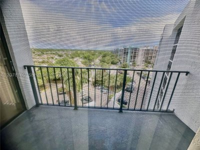Aluguel de apartamento no 200 Leslie 1023