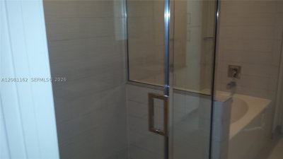 Alquiler de apartamento en Nine at Mary Brickell Village 2305