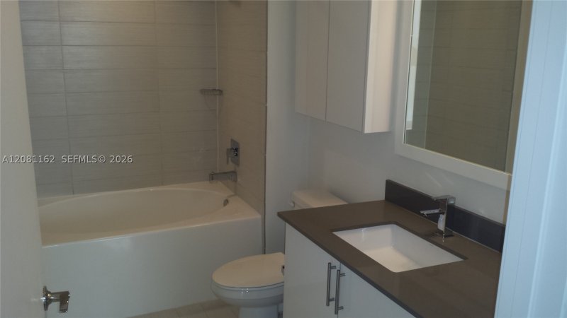 Alquiler de apartamento en Nine at Mary Brickell Village 2305