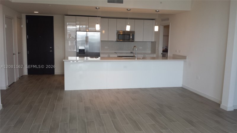 Alquiler de apartamento en Nine at Mary Brickell Village 2305