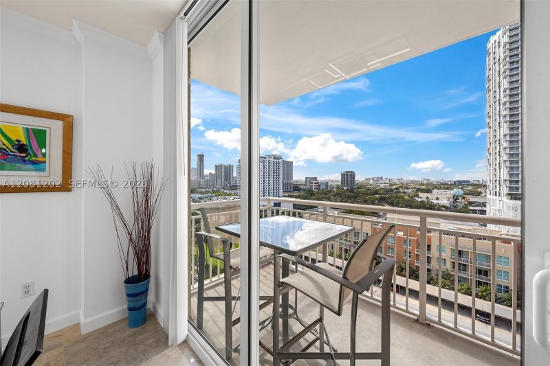 Comprar apartamento no Cite On The Bay 1502