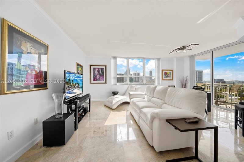 Comprar apartamento no Cite On The Bay 1502