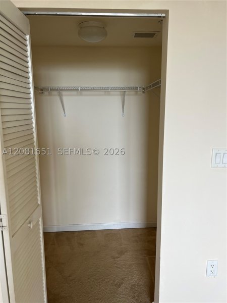 Comprar apartamento no Turnberry On The Green 611