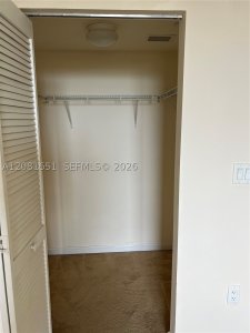 Comprar apartamento no Turnberry On The Green 611