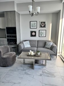 Comprar apartamento no Biscayne Beach 3608