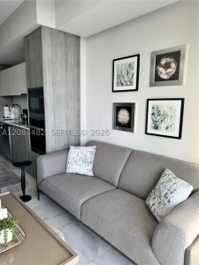 Comprar apartamento no Biscayne Beach 3608
