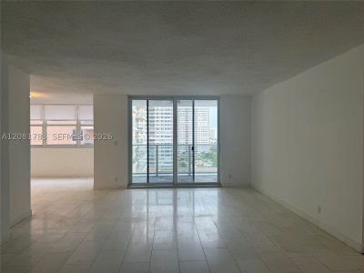 Comprar apartamento no La Mer Estates 1206