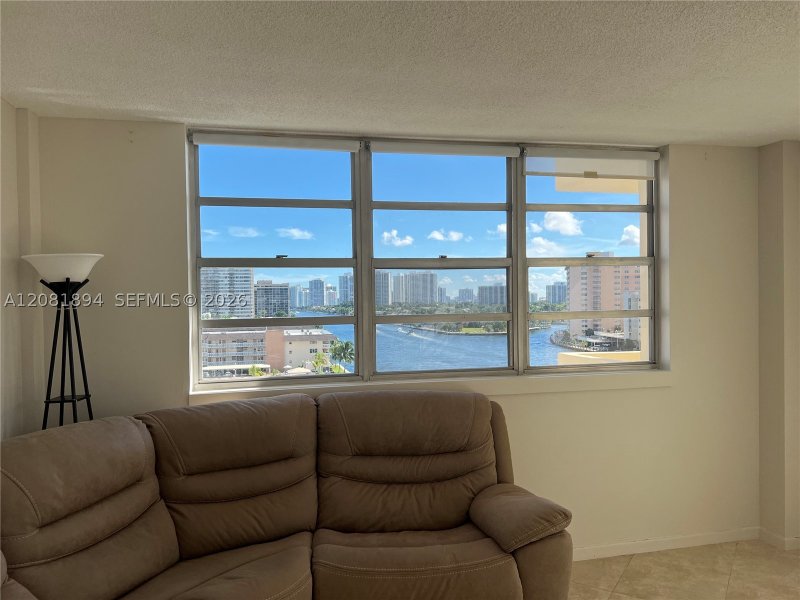 Apartment for rent at Plaza Towers North 812