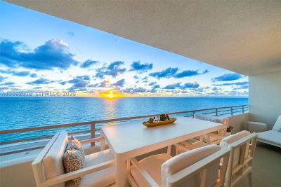 Aluguel de apartamento no Oceanside Plaza 16H