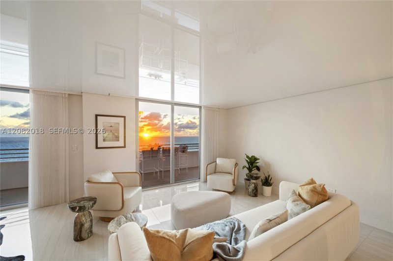Apartment for rent at Oceanside Plaza 16H