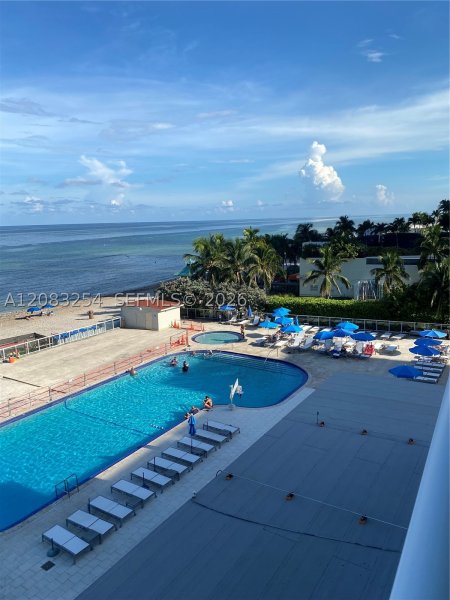 Condo for sale at Aventura Beach Club 314
