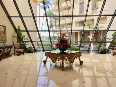Comprar apartamento no Turnberry Isle 4L
