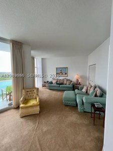 Aluguel de apartamento no Arlen House PH-21