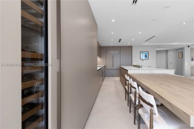 Comprar apartamento no Atlantic Three at The Point 902