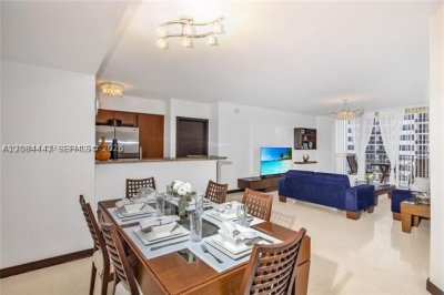 Aluguel de apartamento no 2080 Ocean Drive 1203