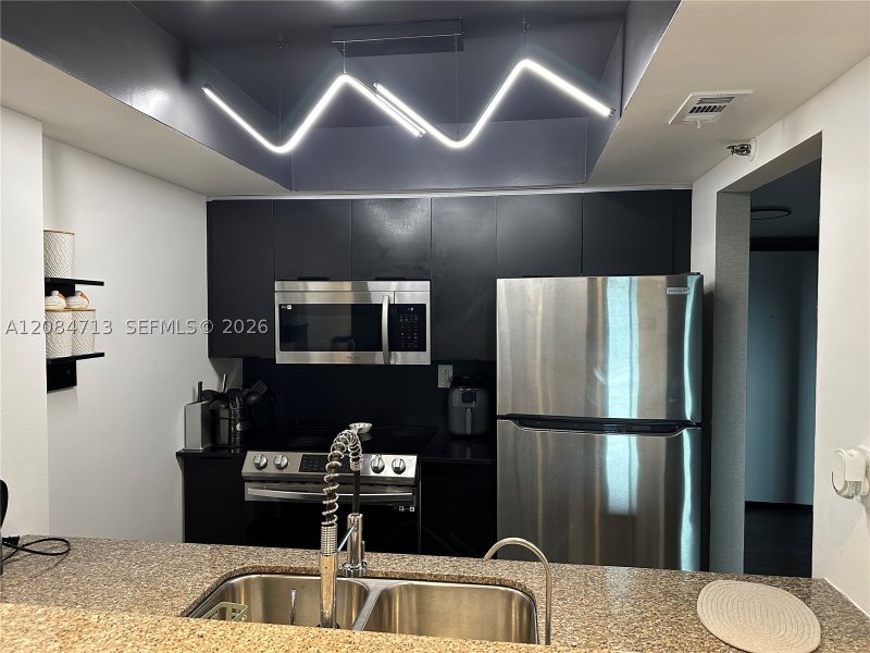 Apartment for rent at Madison Miami W-1408