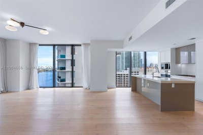 Aluguel de apartamento no Elysee Miami 1501