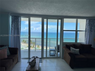 Aluguel de apartamento no Parker Dorado 1003