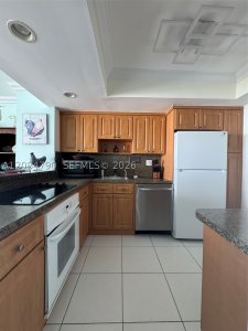 Aluguel de apartamento no Parker Dorado 1003