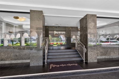 Comprar apartamento no Fifty Six Sixty 6D