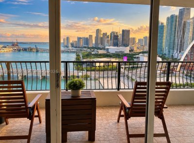 The Venetia Apt #27K