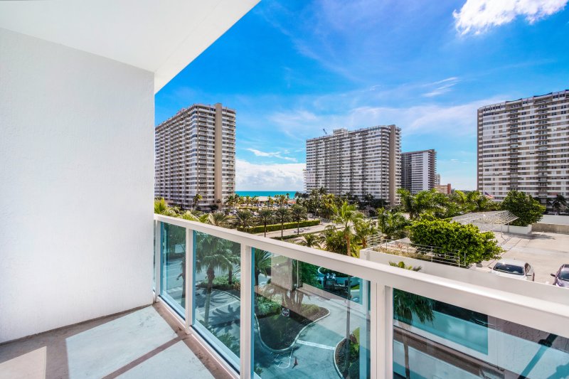 Condo for sale at Ocean Marine Yacht Club 502