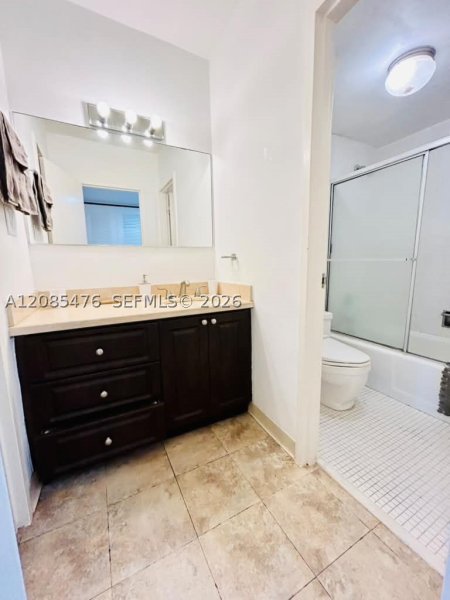 Apartment for rent at Oceania 1 829