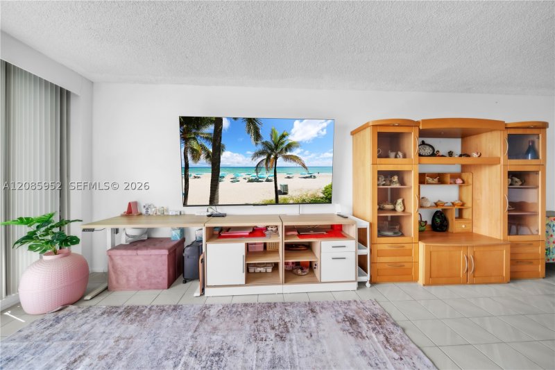 Condo for sale at Britannia at Quadomain 1702