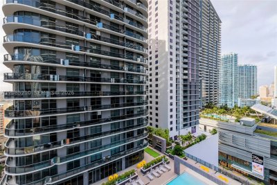 Comprar apartamento no Brickell Heights East 1606