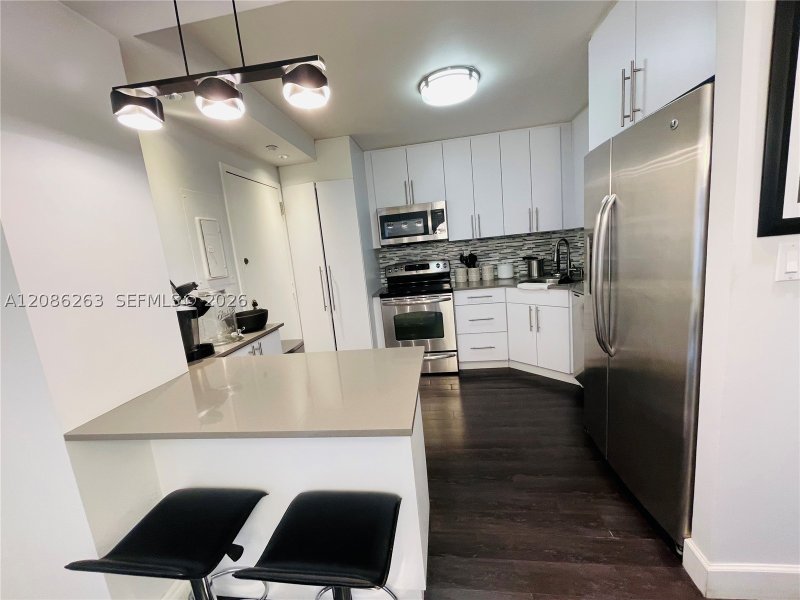 Apartment for rent at Brickell Bay Club 409