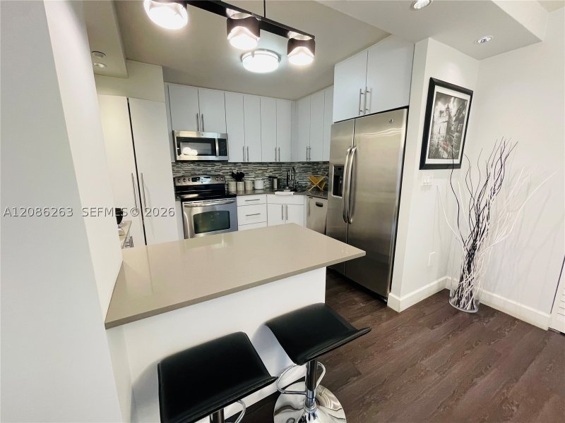 Apartment for rent at Brickell Bay Club 409