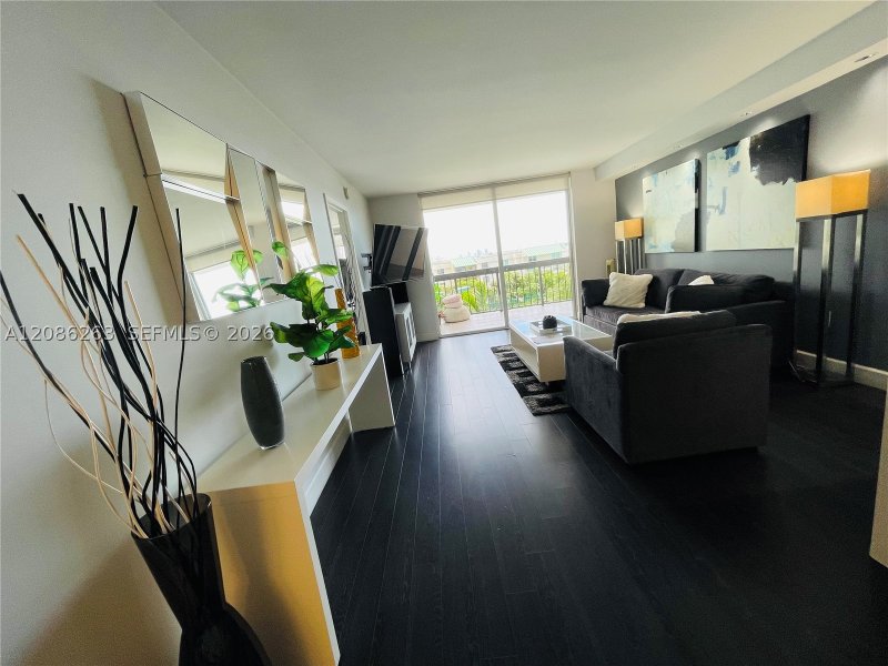 Apartment for rent at Brickell Bay Club 409