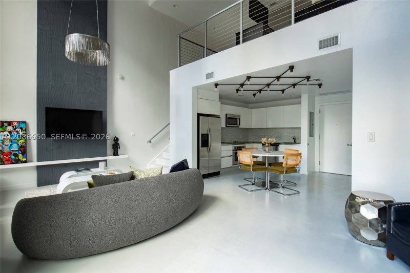 Property photo # 2