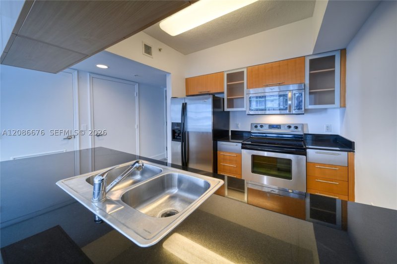 Apartment for rent at Opera Tower 3205