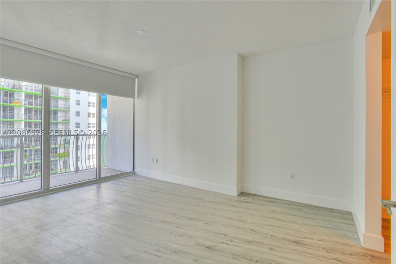Apartment for rent at Opera Tower 3205