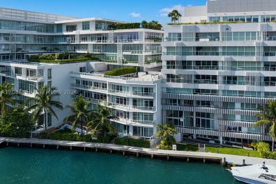 Ritz-Carlton Residences Miami Beach Apt #325