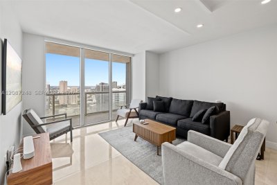 50 Biscayne Apt #4405