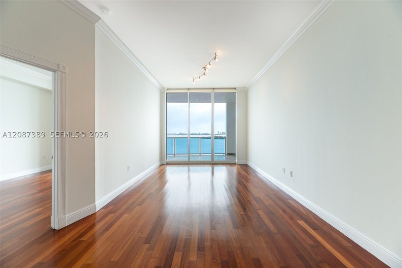Condo for sale at New Wave 8E