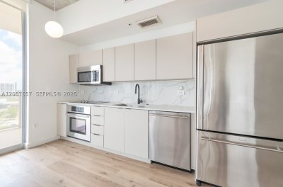 Aluguel de apartamento no Midtown Miami 2 H804