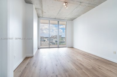 Aluguel de apartamento no Midtown Miami 2 H804