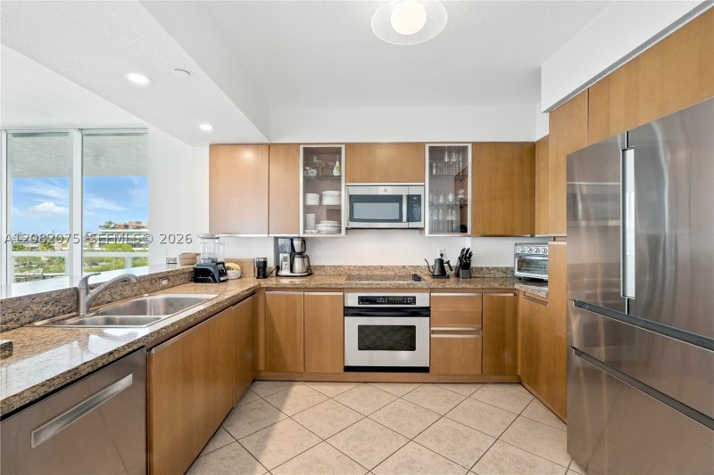 Condo for sale at Grand Venetian 604