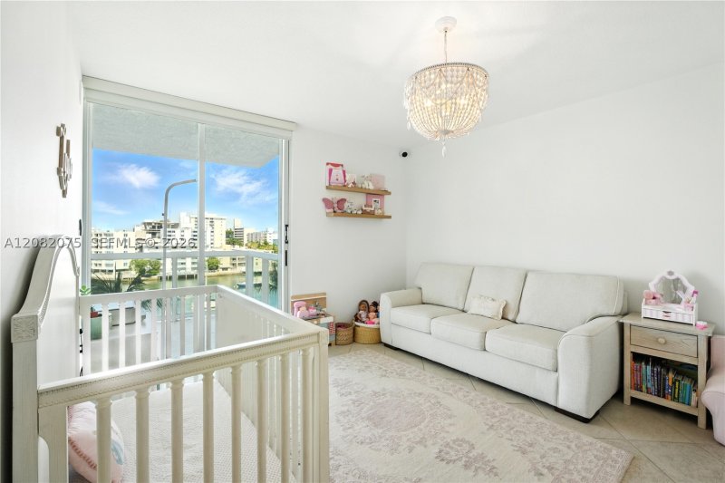 Condo for sale at Grand Venetian 604