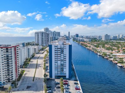 Comprar apartamento en Trafalgar Towers 602